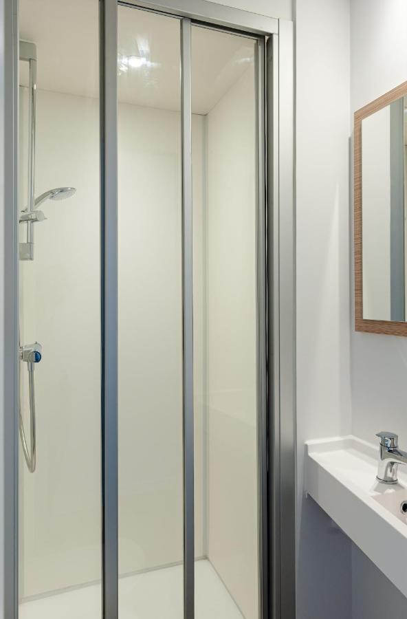 Kyriad Direct Toulon Ouest - La Seyne Sur Mer La Seyne-sur-Mer Exterior foto